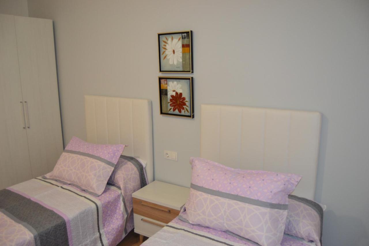 Appartement Inmoinsuas Marisol House à Sarria Extérieur photo
